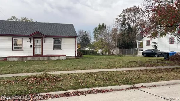 Dearborn Heights, MI 48125,25740 POWERS Avenue
