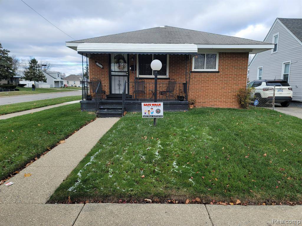 17717 OAKDALE Street, Roseville, MI 48066