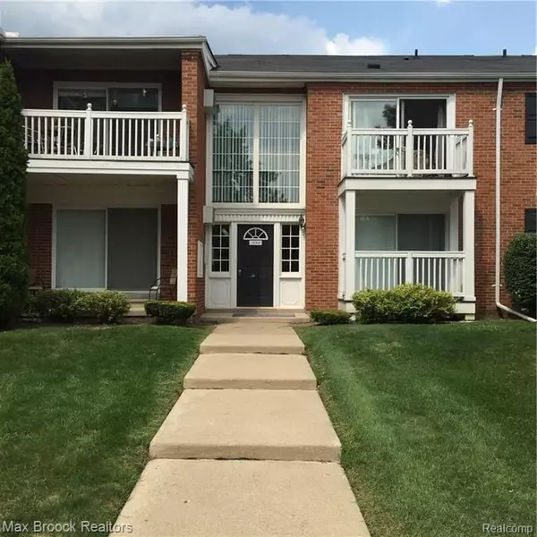 2400 PARMENTER Boulevard, Royal Oak, MI 48073