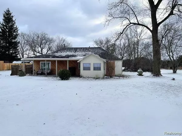 4098 E Carpenter Road,  Flint,  MI 48506