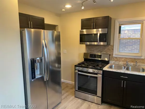 Lincoln Park, MI 48146,1417 WARWICK Avenue