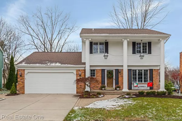 1349 Chanticlair Circle, Wixom, MI 48393