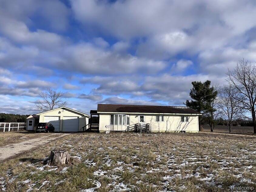 5314 I Road,  Escanaba,  MI 49829
