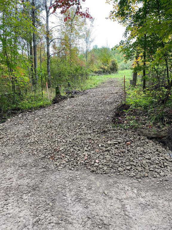 9162 IRISH Road, MI 48439