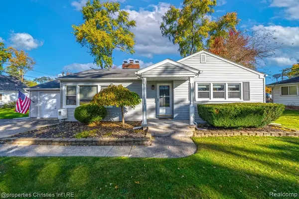 3970 N River Road, Fort Gratiot, MI 48059