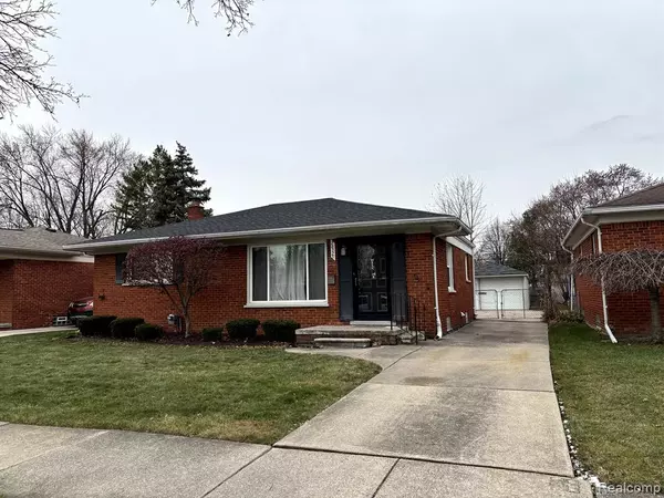 26325 PRINCETON Street, Saint Clair Shores, MI 48081