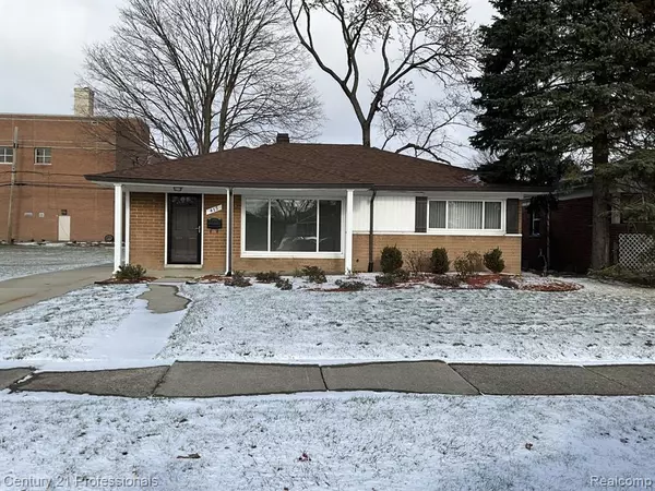 417 E Bloomfield Avenue, Royal Oak, MI 48073