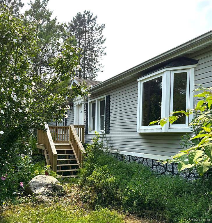 446 LOU ALICE Drive, Columbiaville, MI 48421