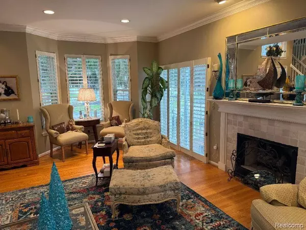 Grosse Ile, MI 48138,20221 ISLAND ESTATE Drive