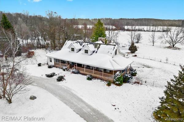 3566 Curdy Road, Howell, MI 48855