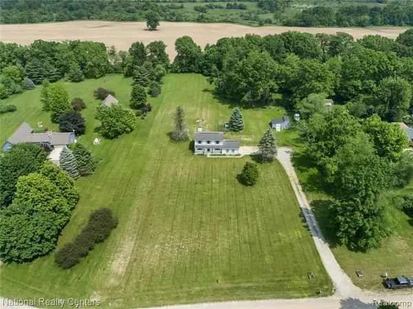 Davisburg, MI 48350,10040 Old Farm Trail