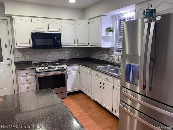 Melvindale, MI,18335 HENRY Street