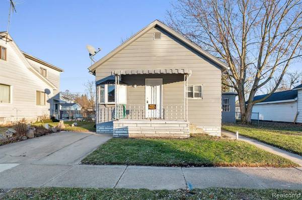 921 FITZHUGH Street, Bay City, MI 48708