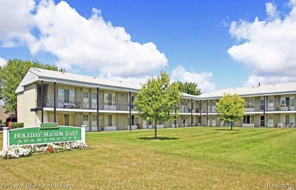 16425 E 12 MILE - 1 Bed Units Road, Roseville, MI 48066