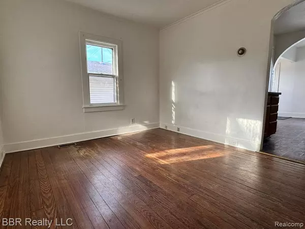 Wyandotte, MI 48192,1552 ELM Street