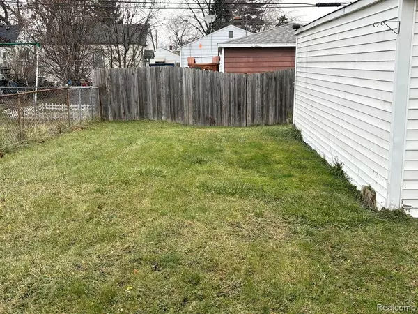 Melvindale, MI,2524 EMOGENE Street