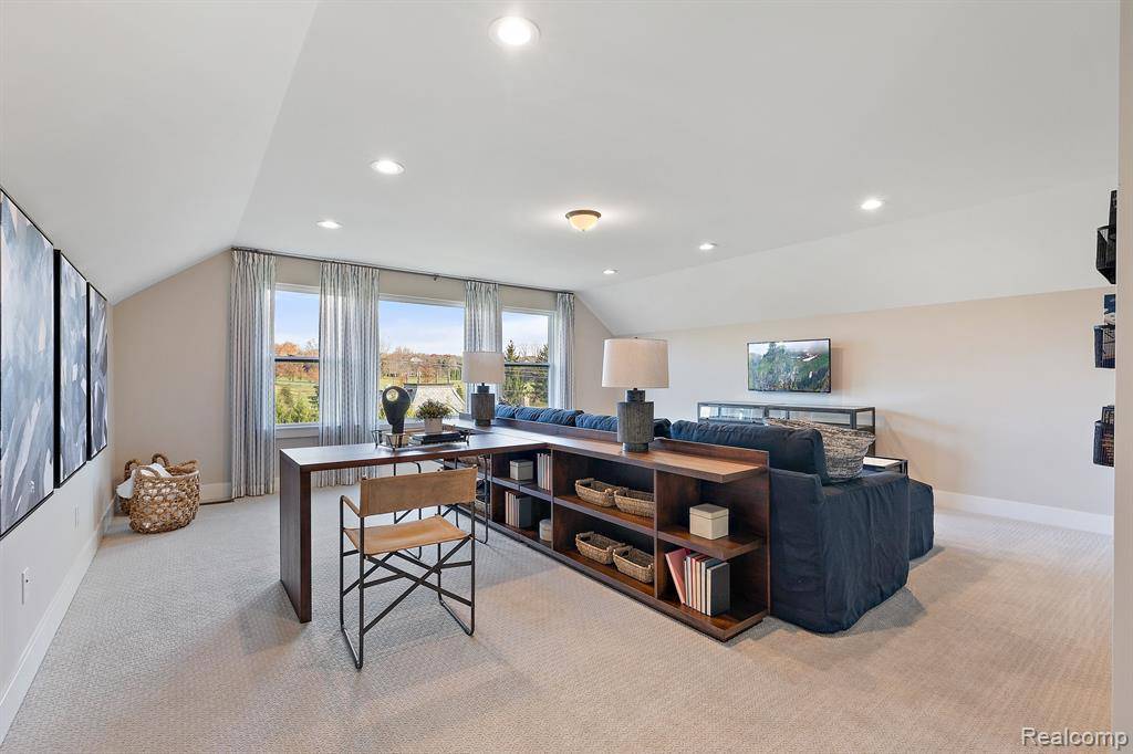 Ann Arbor, MI 48105,3642 Allendale Drive