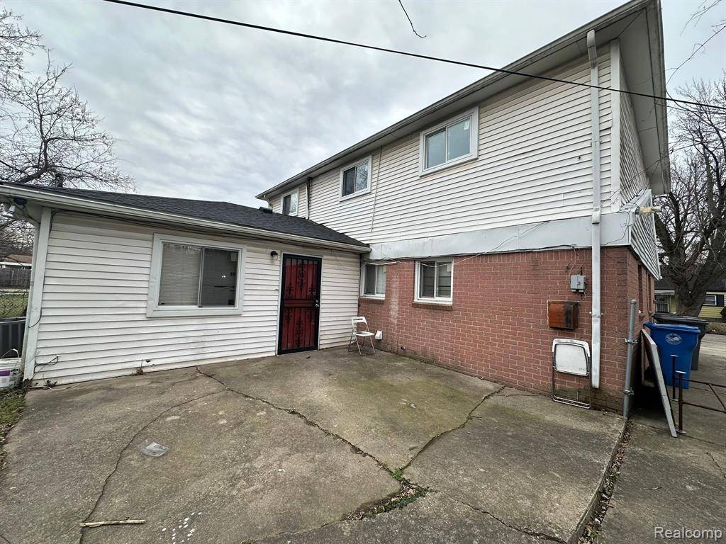 Inkster, MI 48141,26202 COLGATE Street