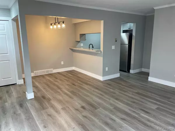Sterling Heights, MI 48312,35299 TERRYBROOK Drive