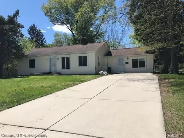 6195 Elarz Drive, Troy, MI 48085