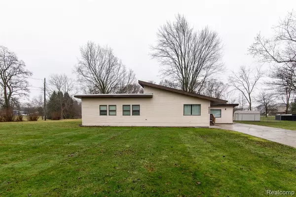 Grand Blanc, MI 48439,6222 E HILL Road