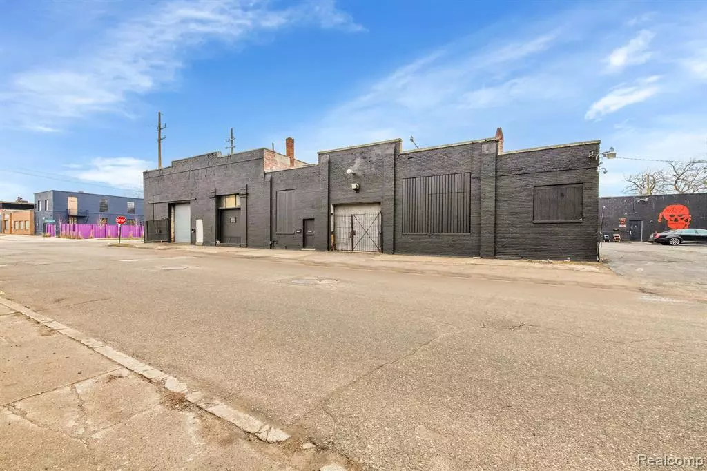 Detroit, MI 48207,2240 BELLEVUE Street