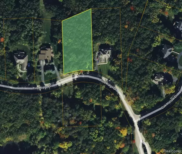 Holly, MI 48462,15620 Pine Ridge