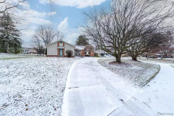 Troy, MI 48098,6367 Denton Drive