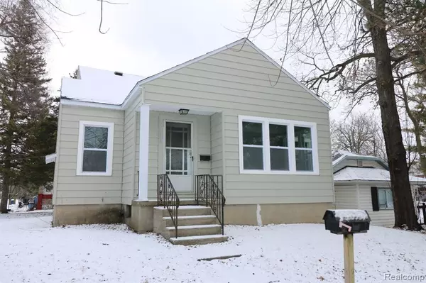 1812 ELIZABETH Street, Bay City, MI 48708