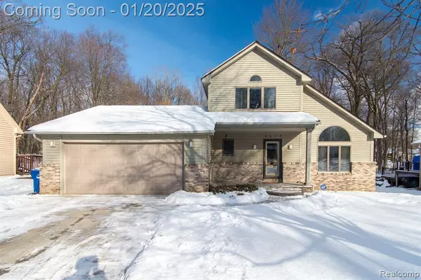 2973 LOON LAKE SHORES Road, Waterford, MI 48329