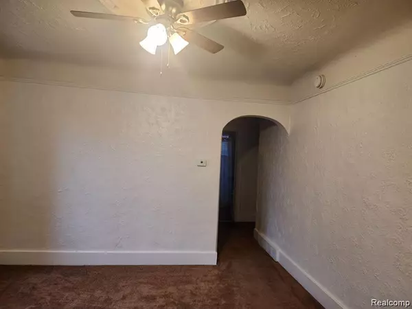 Pontiac, MI 48341,196 BONDALE Avenue