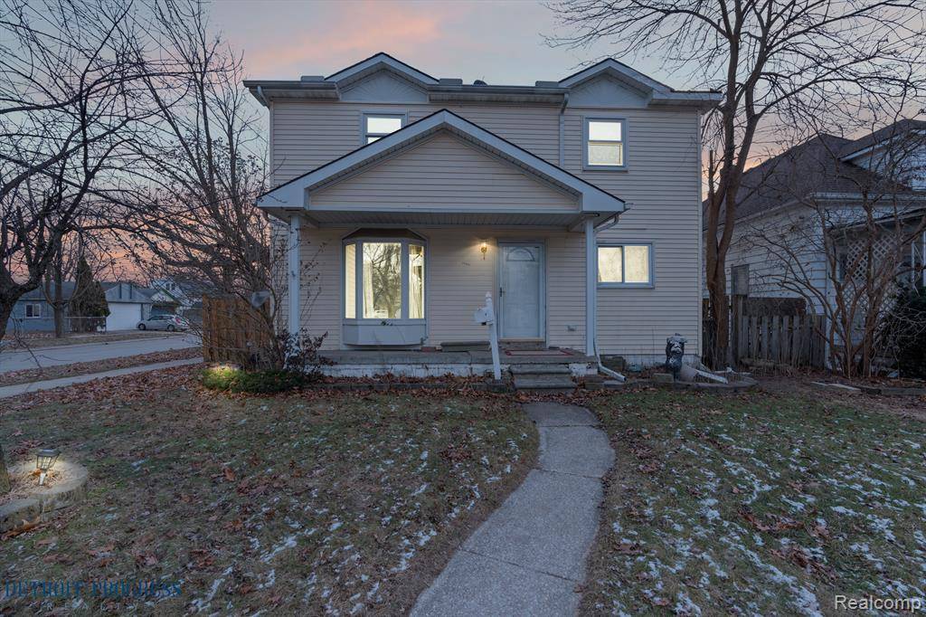 24301 DARTMOUTH Street, Dearborn Heights, MI 48125