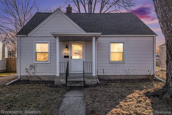 1816 DALLAS Avenue, Royal Oak, MI 48067