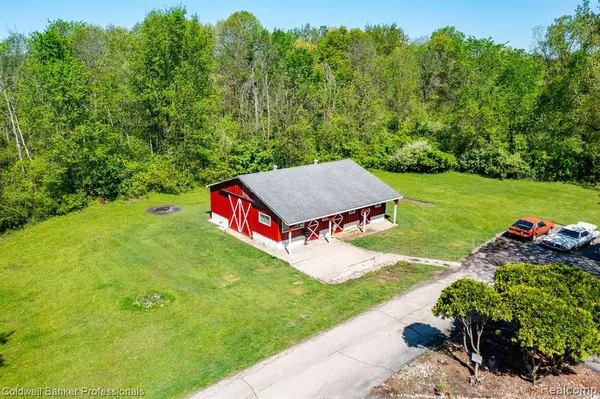 Howell, MI 48855,8899 DWYER Road