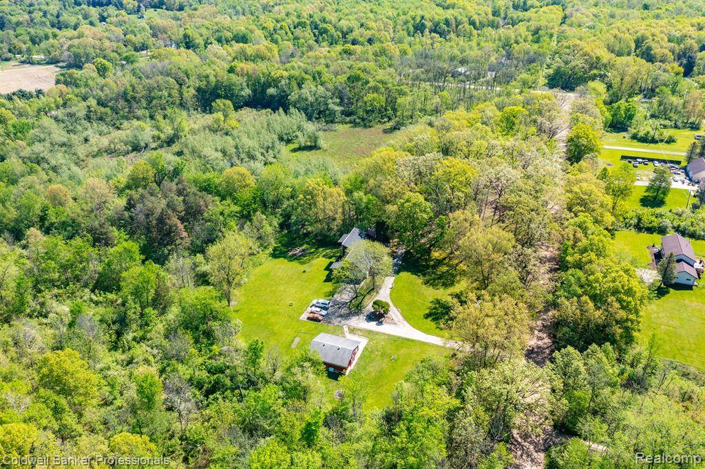 Howell, MI 48855,8899 DWYER Road