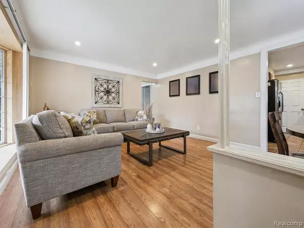 Lincoln Park, MI 48146,1828 ALARD Avenue