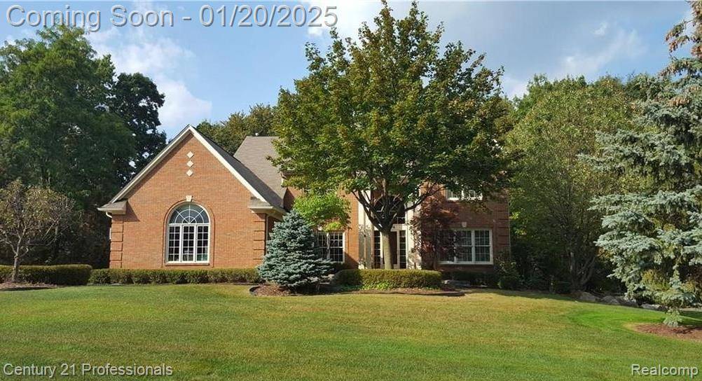 3846 Kaeleaf Road, Lake Orion, MI