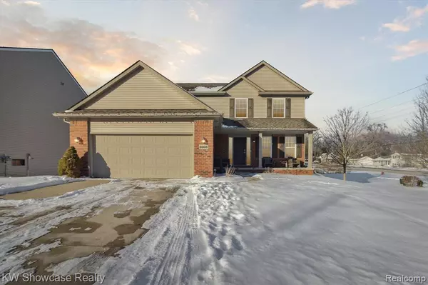 8008 Wildwood Lane, White Lake, MI