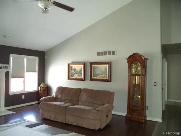 Rockwood, MI,32851 ADAM BROWN Drive