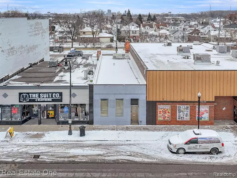 14217 MICHIGAN Avenue, Dearborn, MI 48126