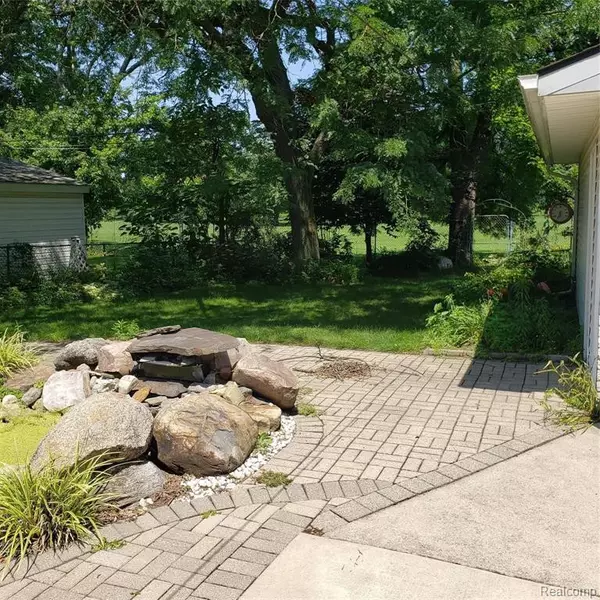 Dearborn Heights, MI 48127,26656 Rouge River Dr Drive