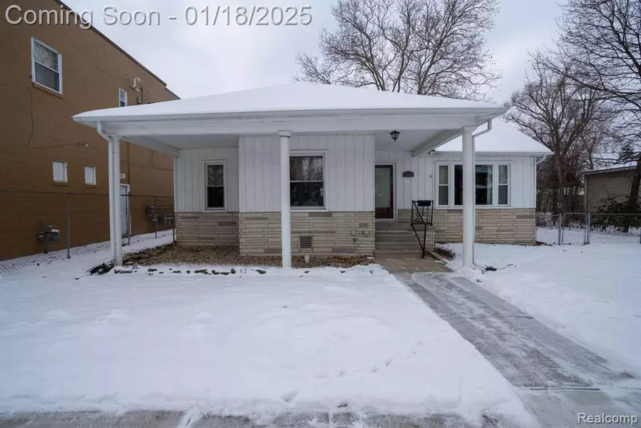 2962 4TH Street, Trenton, MI 48183