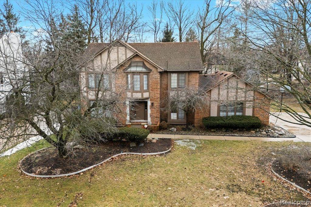Farmington Hills, MI 48331,28947 GLENBROOK Drive