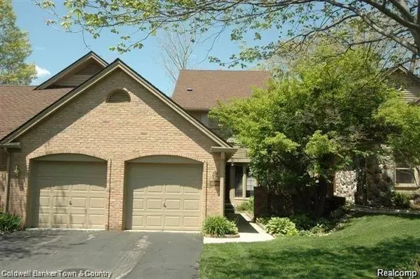 Brighton, MI 48116,4583 GOLF VIEW Drive