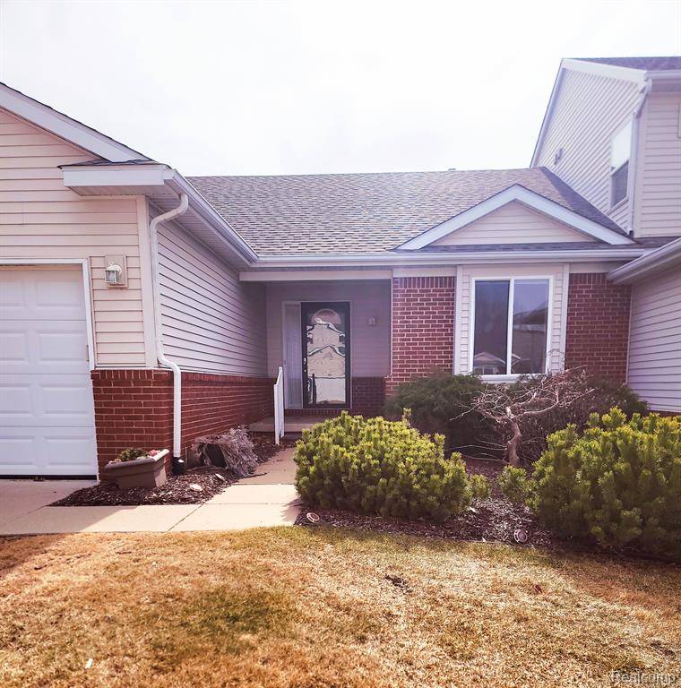994 YARROW Road, Howell, MI 48843