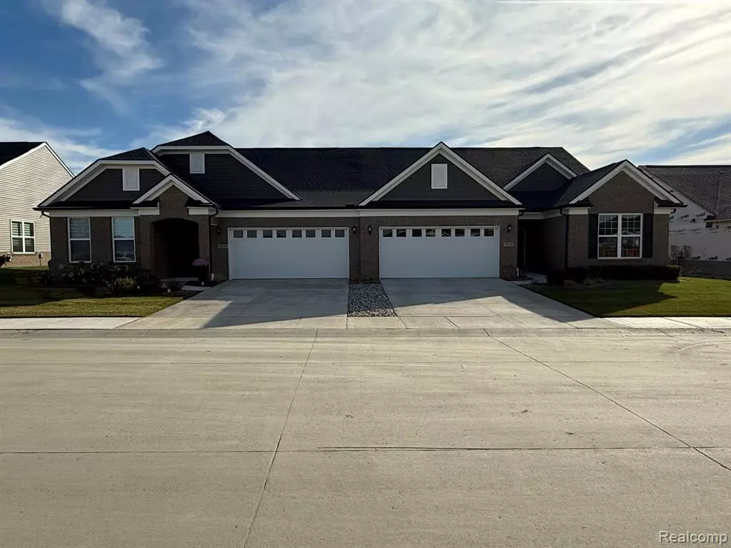 Clinton Twp, MI 48038,16088 CONIFER Lane