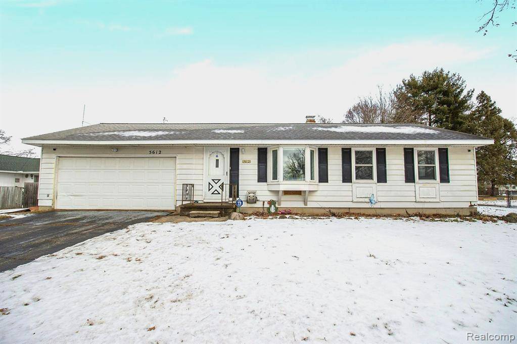 5612 DOGWOOD Street, Jackson, MI 49201