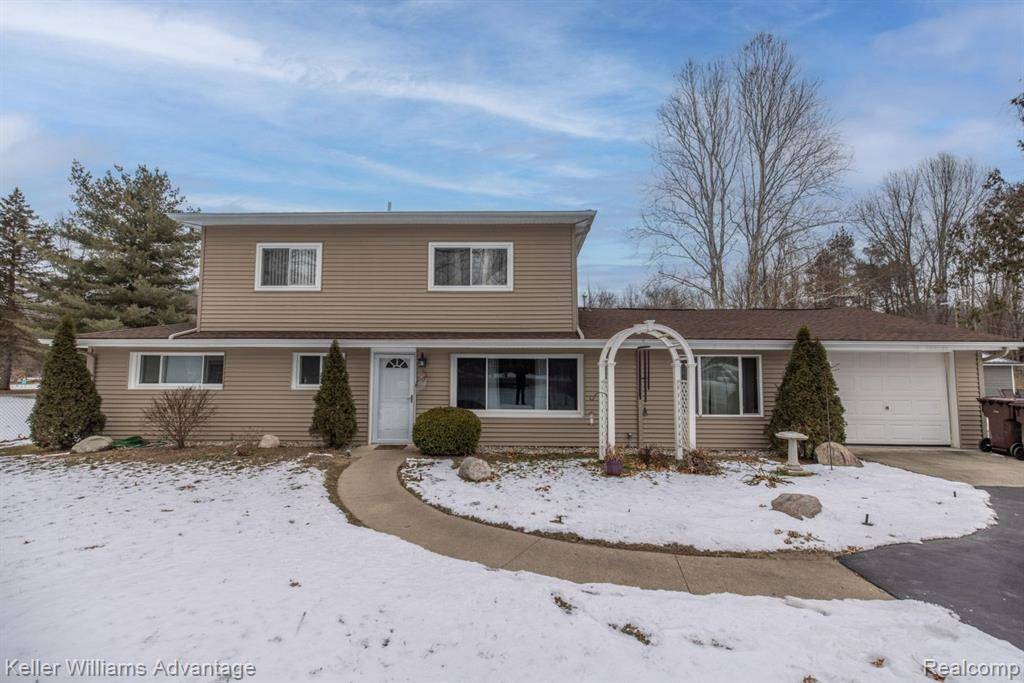 Belleville, MI 48111,18253 SAVAGE Road