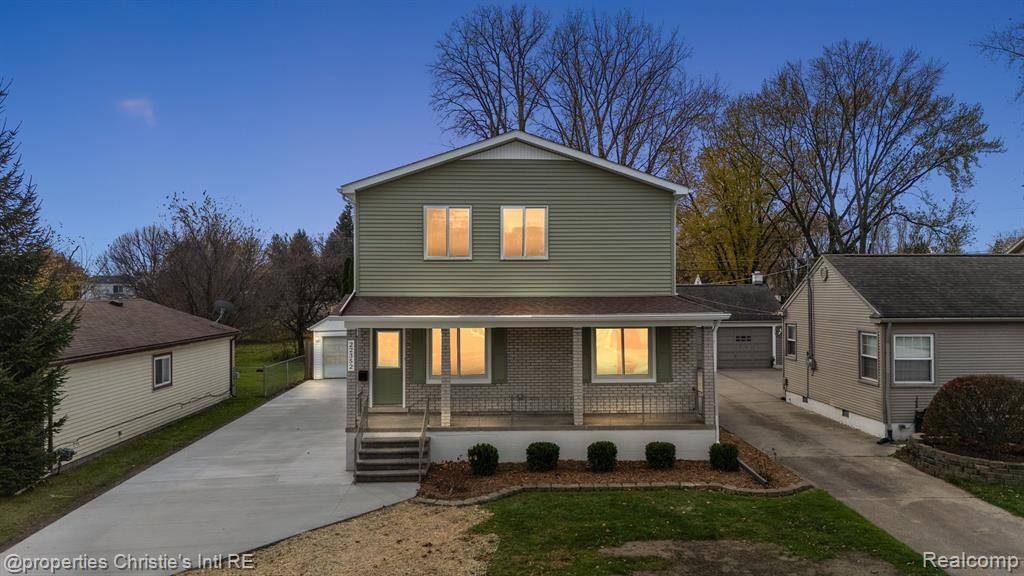 22352 SAINT GERTRUDE Street, Saint Clair Shores, MI 48081