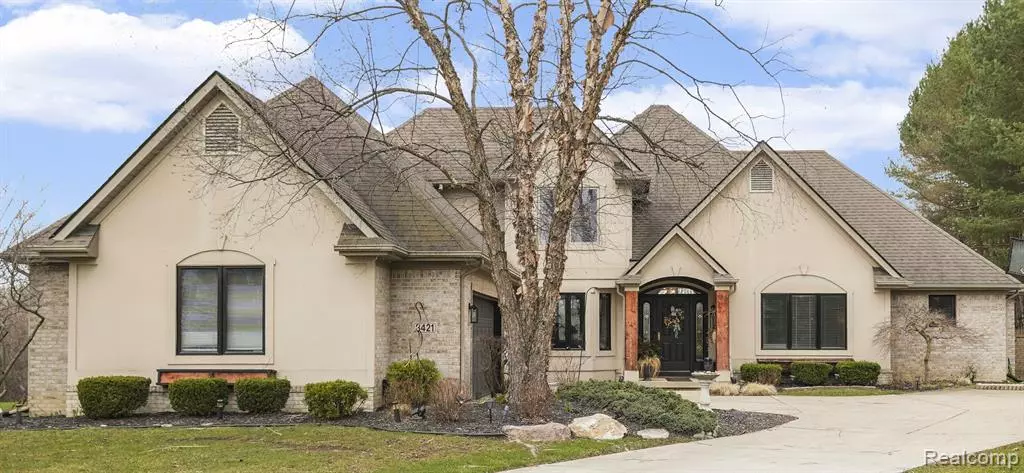 8421 Old Harbor, Grand Blanc, MI 48439